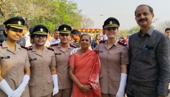 Gurukul fraternity congratulates Diksha Mehta for completing her AFMC degree from Pune and commissioned as lieutenant in Air  Force.